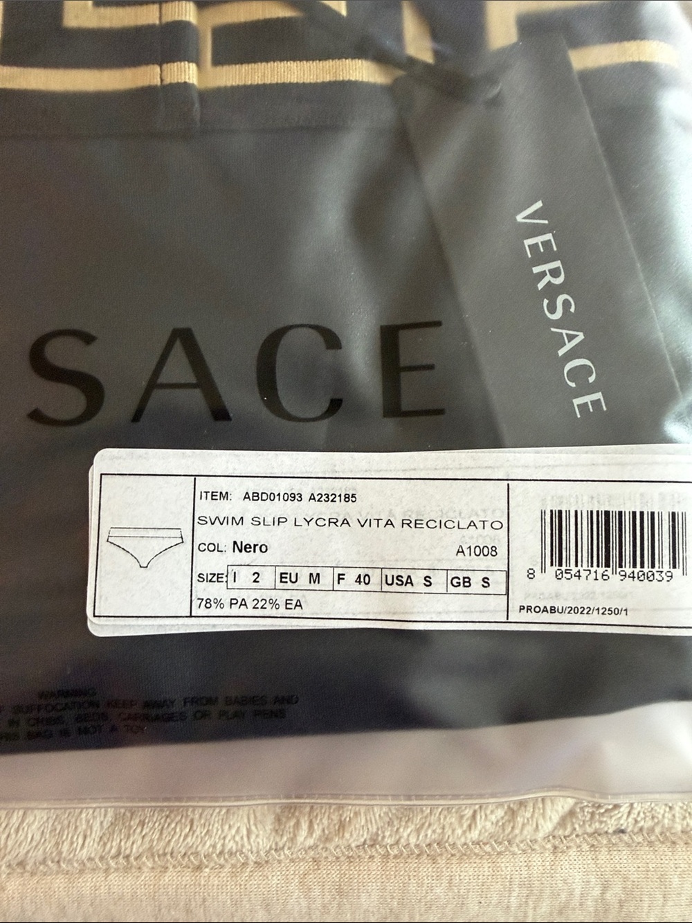Versace Black and Gold Packaged Logo Apparel - Picture 3 of 11